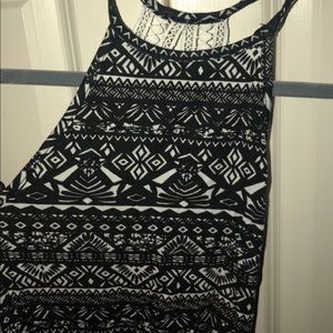 pac sun- la hearts crop top